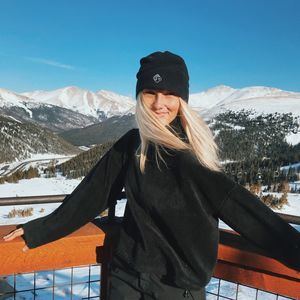 Meet your Posher, Junia